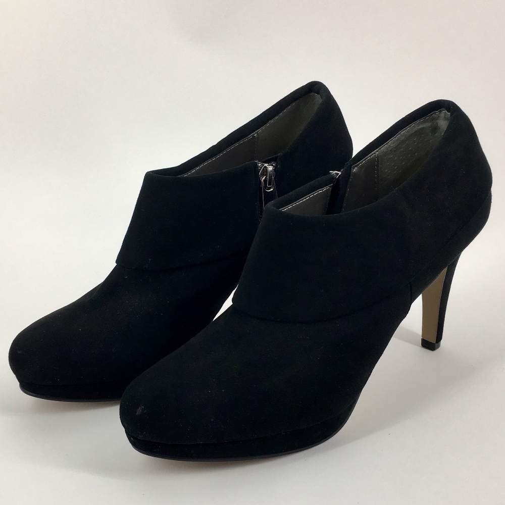 ADRIENNE VITTADINI Black Suede Bootie Heels Size 9